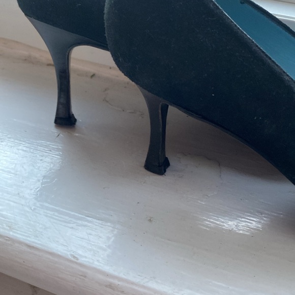 Gorgeous, black suede heels - Picture 7 of 9